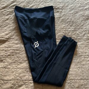 Peloton size M pocket legging